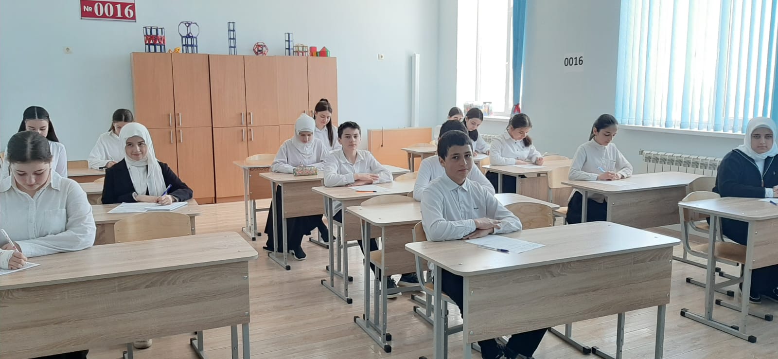 Ученики физико-математического класса на олимпиаде по математике имени Чебышева.